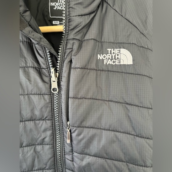 The North Face Black Quilted Primaloft Nylon Zippered Puffer Vest Pockets Size S - Picture 4 of 8